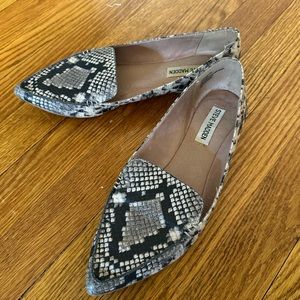 Steve Madden snake skin print ballet flats